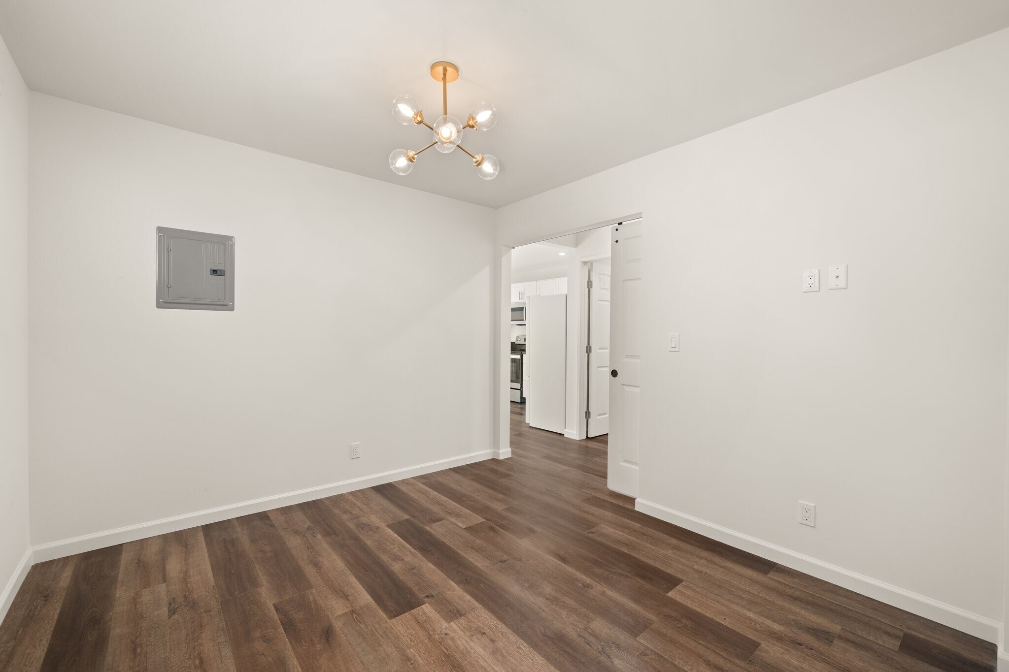 Building Photo - 5136 Hillcrest Dr