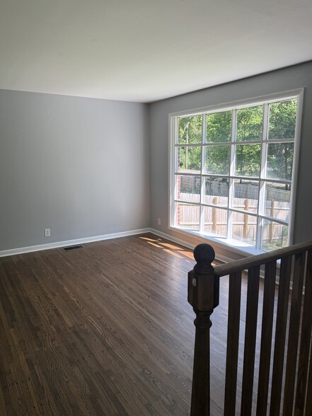 Building Photo - 317 Melvin Jones Dr