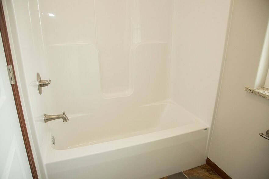 Building Photo - 6333 Pawnee Ln