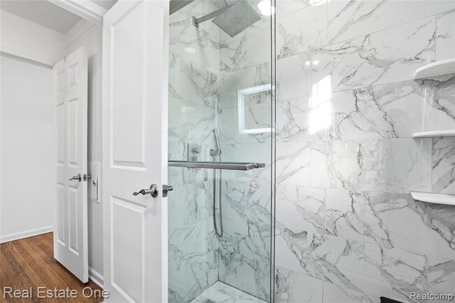 Building Photo - 6341 N Charlesworth St