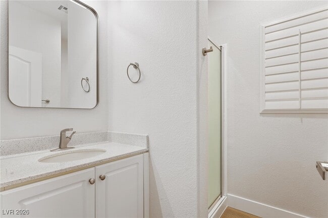 Building Photo - 802 Warwick Castle Dr