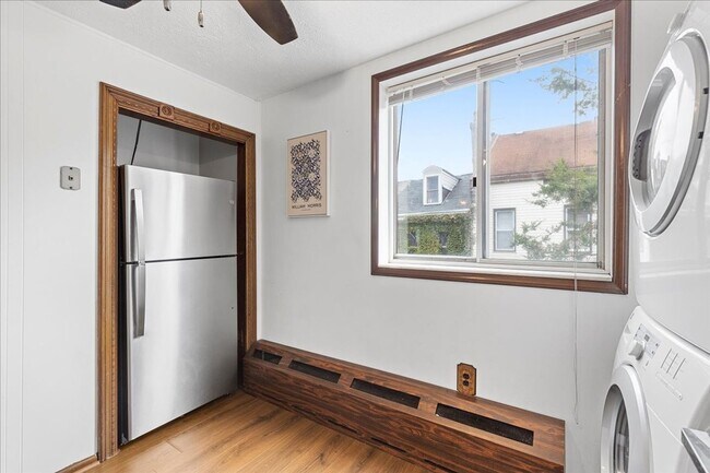 Building Photo - 149 43rd St