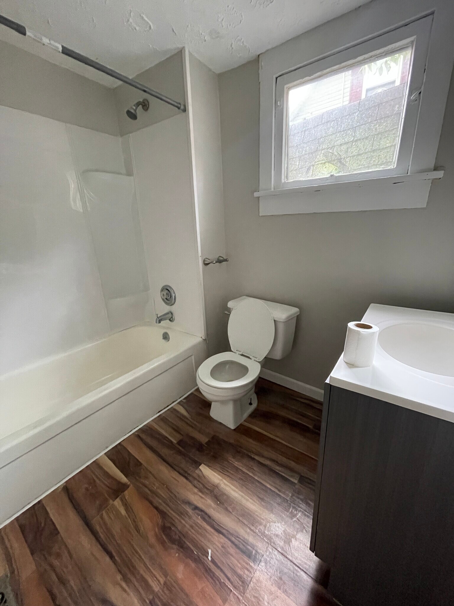 Bathroom - 9 Oak St