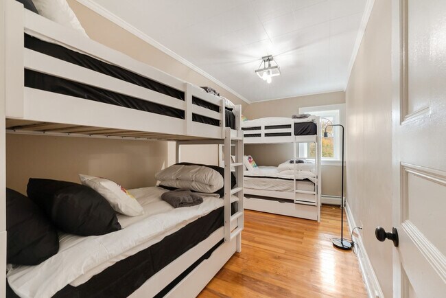 Building Photo - 64 Montebello Rd