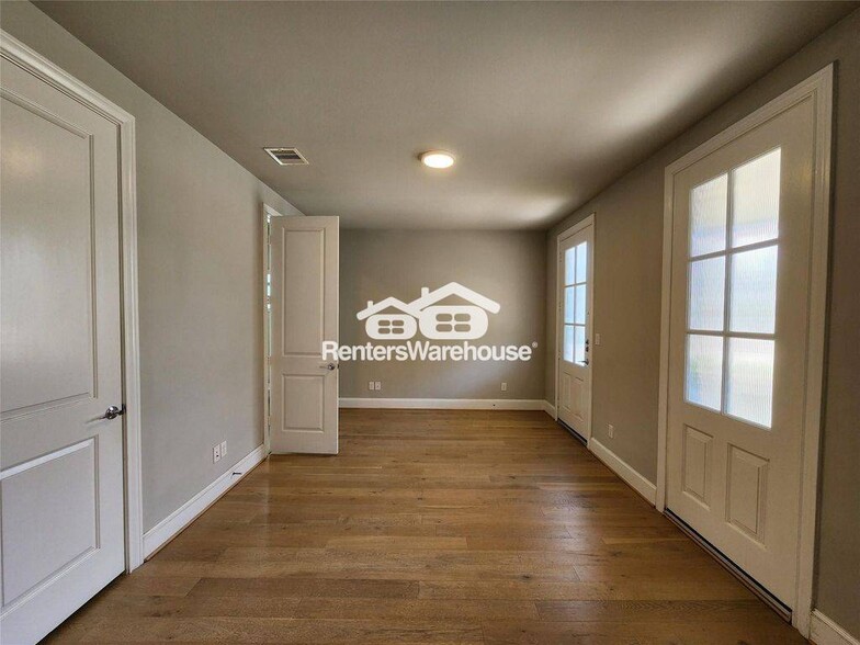 Building Photo - 2609 Cottage Grove Green Dr