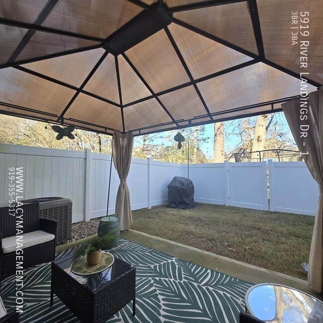 Building Photo - 5919 River Landings Dr