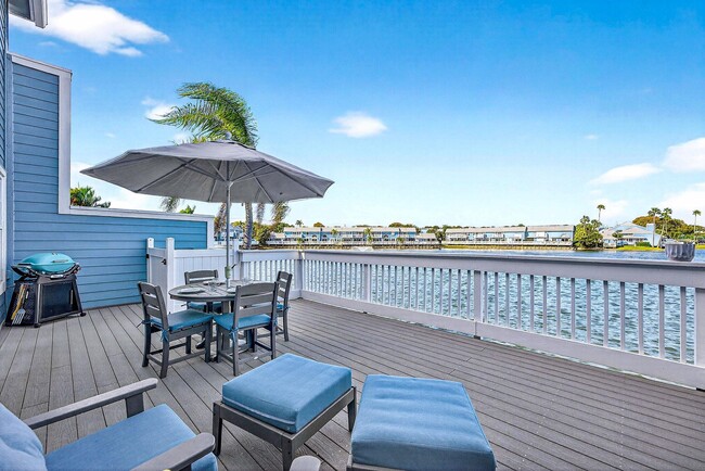 Building Photo - 812 Ocean Dunes Cir