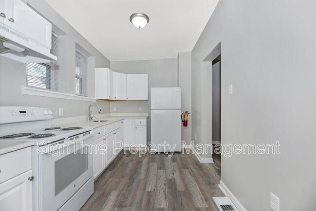 Building Photo - 531 Salem Ave