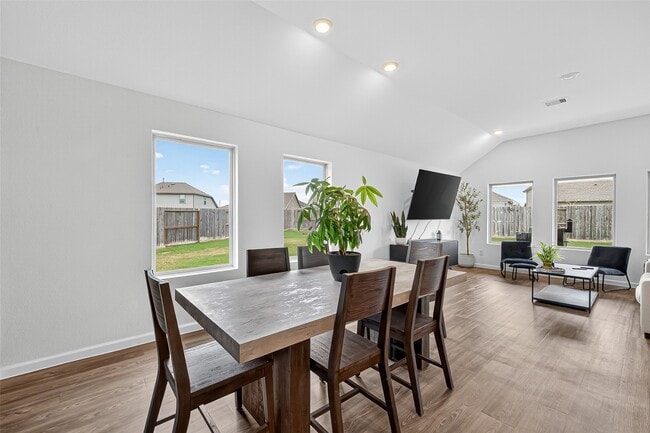Building Photo - 29402 Amber Pne Ct