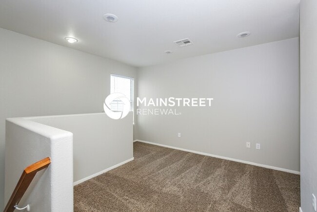 Building Photo - 3 Bedroom Pet-Friendly Home in Henderson, NV with Main Street Renewal