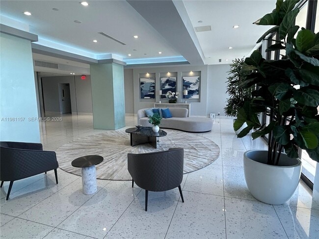 Building Photo - 20301 W Country Club Dr