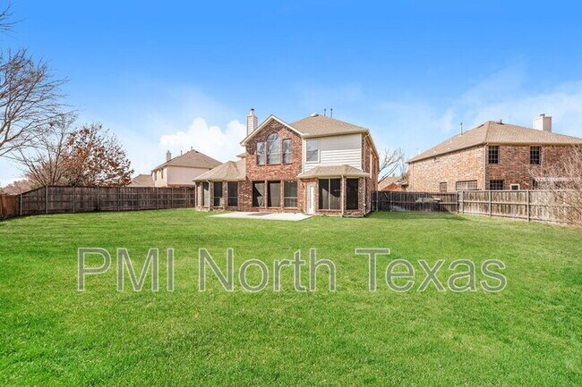 Building Photo - 2541 Indian Hills Dr