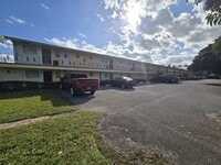 Building Photo - 2-Bed, 2-Bath Miami Condo in HOA Community – Pool, Laundry On-Site