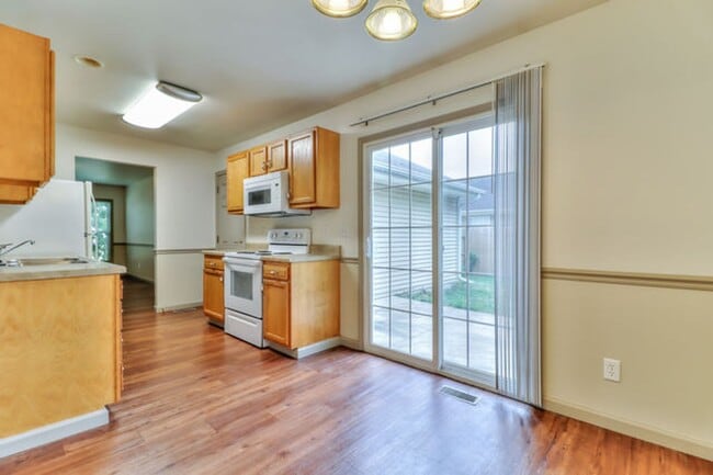 Building Photo - Spacious 3 bedroom, 1 bath home in Urbana ...