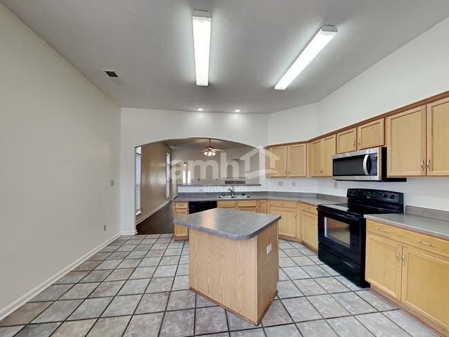 Building Photo - 1588 Wynne Rd