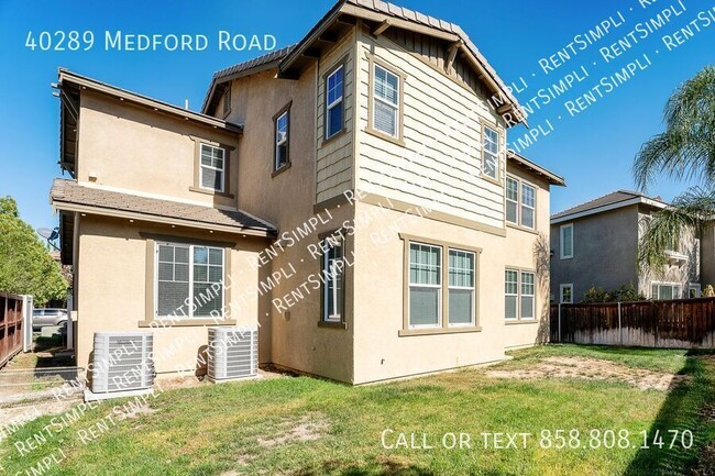 Building Photo - 40289 Medford Rd