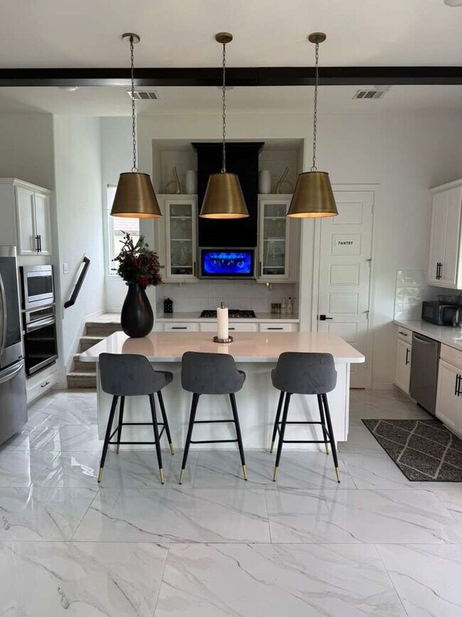 Building Photo - 5307 Streamside Trl