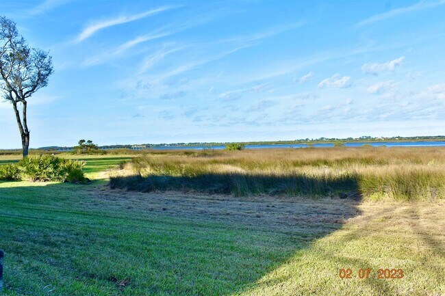 Building Photo - 15 Cartagena Ct