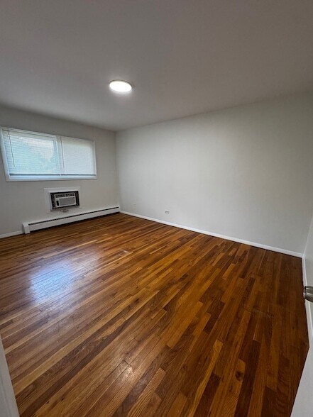 Building Photo - 8884 Steven Dr