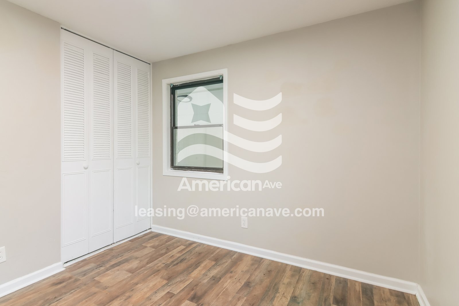 Building Photo - 856 Barklay Way