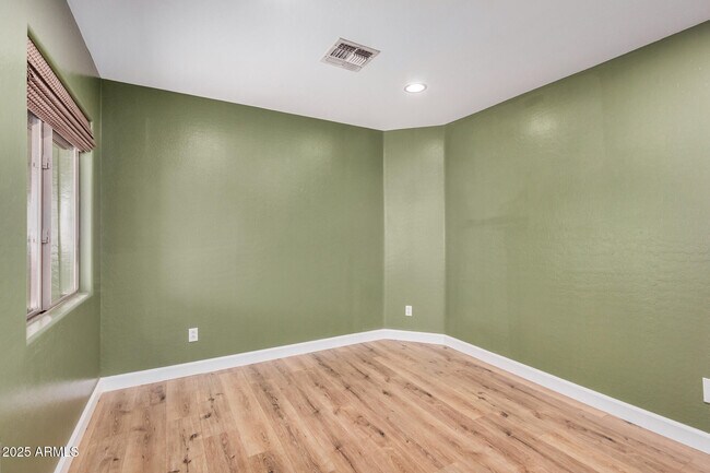 Building Photo - 16165 W Mauna Loa Ln