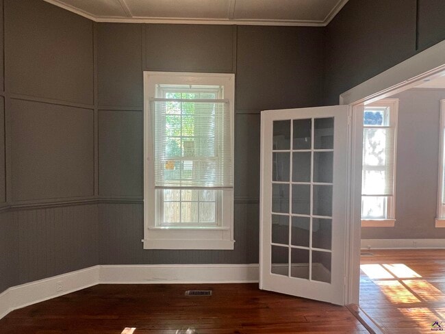 Building Photo - 310 Central Ave