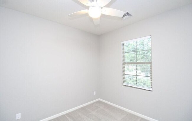 Building Photo - Stunning 3-bedroom, 3-bathroom home located in the heart of Peoria, AZ.