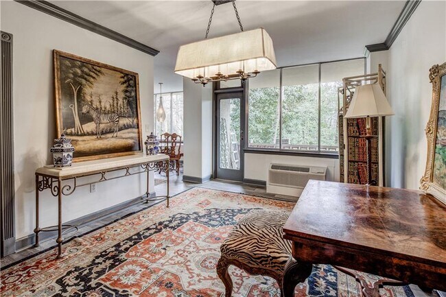 Building Photo - 2637 Peachtree Rd NE