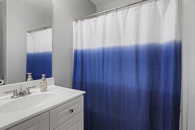 Building Photo - 234 Pelican Pl