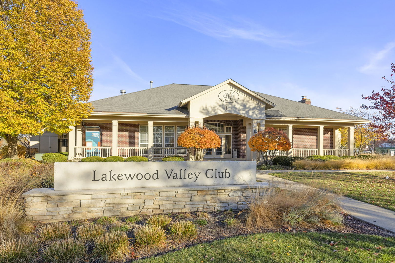 Building Photo - 2513 Dickens Dr