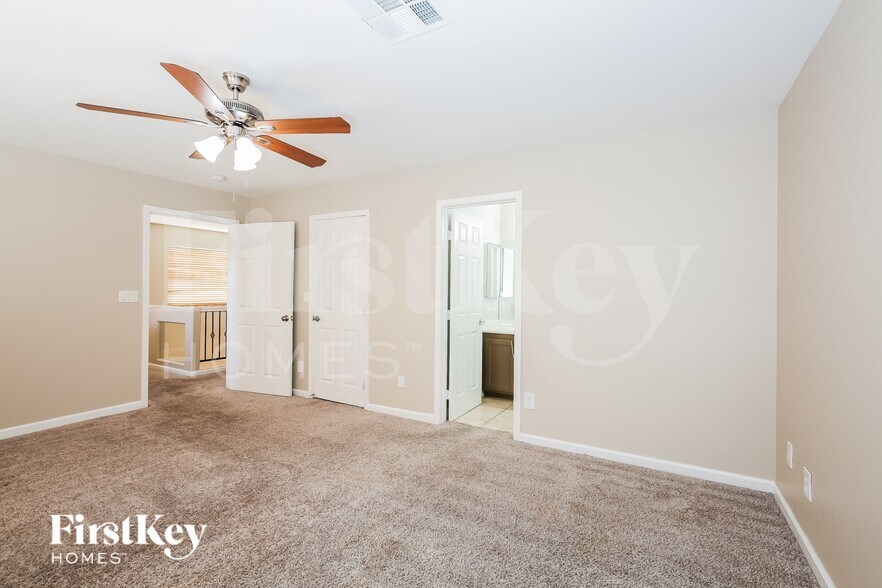 Building Photo - 7202 Cestrum Rd