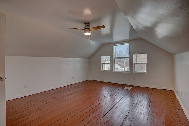 Building Photo - 3-bedroom apartment for rent