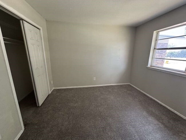 Building Photo - 5431 45th St