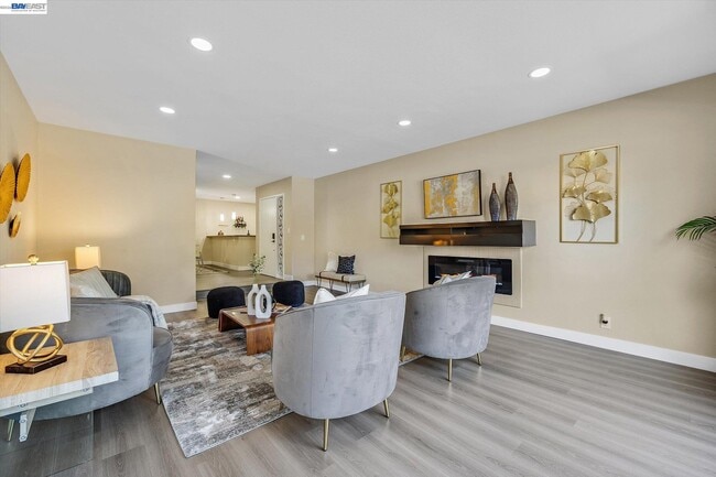 Building Photo - 39139 Argonaut Way