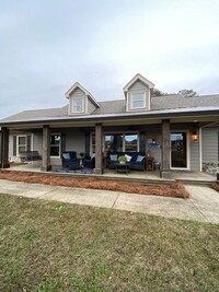 Building Photo - A beautiful home in Loganville, GA.