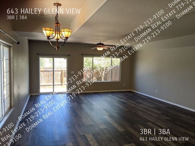 Building Photo - 643 Hailey Glenn View