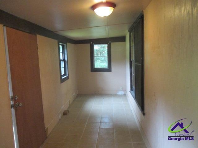 Building Photo - 202 3rd St