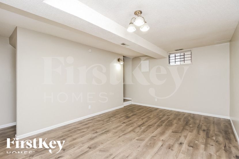 Building Photo - 1912 NW 62nd Terrace