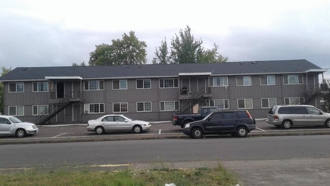 Building Photo - 810 SW 18th Ave #2