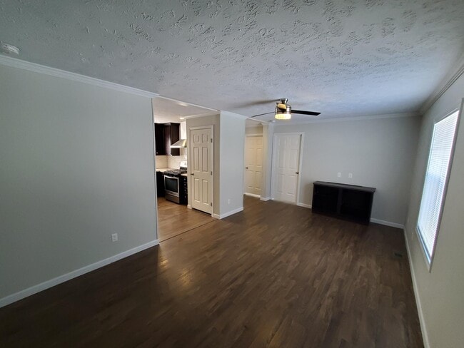 Building Photo - 8 Swallow Ct