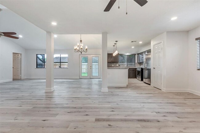 Building Photo - 10618 Sageberry Dr