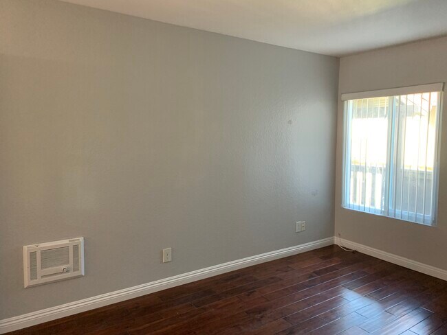 Building Photo - 1345 Cabrillo Park Dr