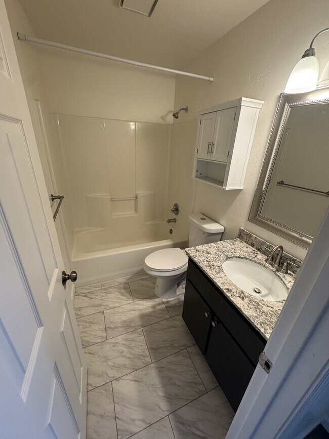 Building Photo - 8440 E Greg Ct