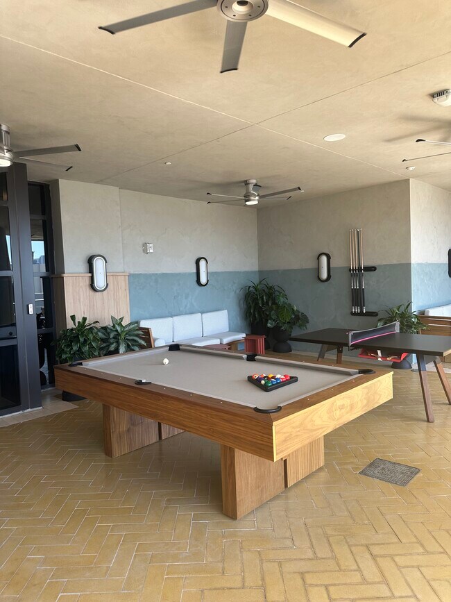 Building Photo - 3242 NW 3rd Ave