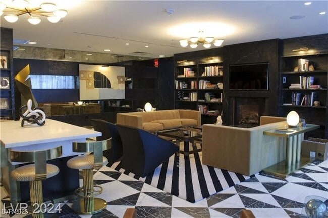 Building Photo - 4471 Dean Martin Dr