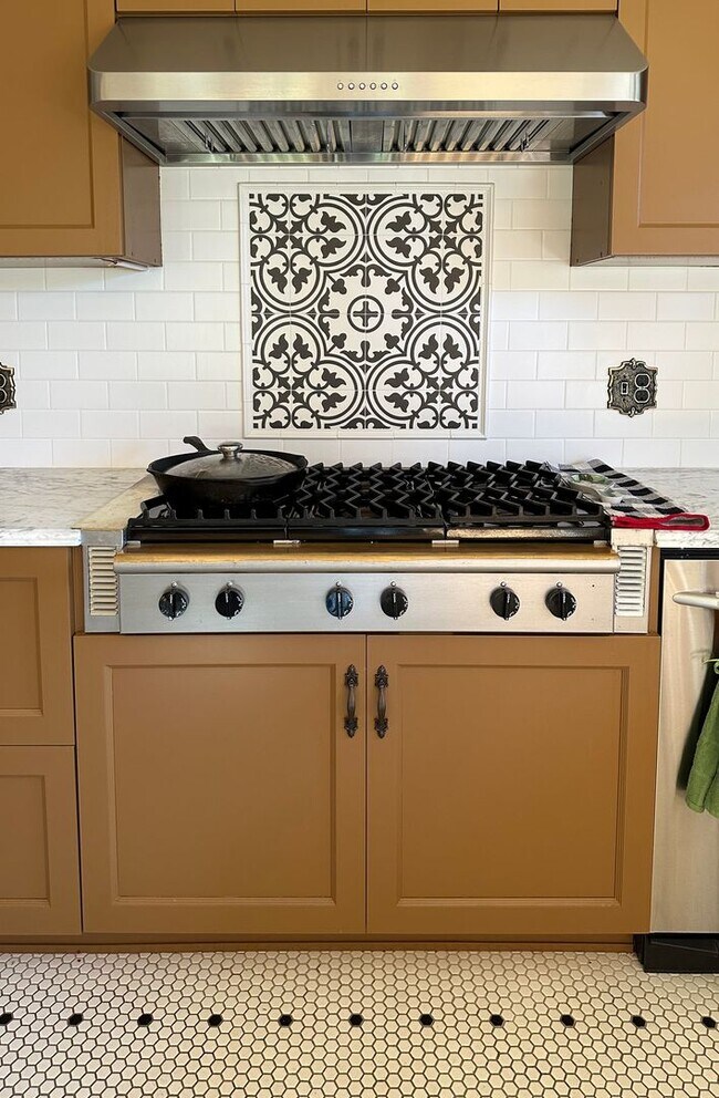Building Photo - Luxury Craftsman with Spanish Accents & Bo...