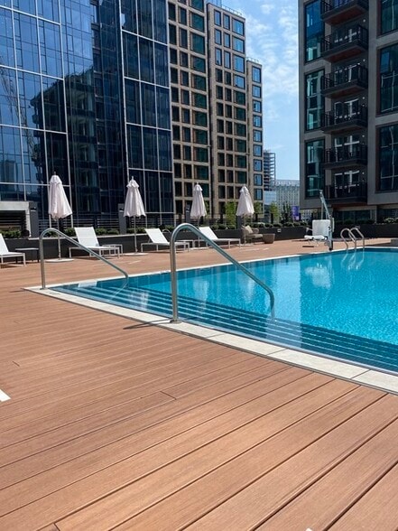 Building Photo - 133 Seaport Blvd