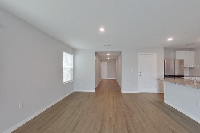 Building Photo - 8669 SW 43rd Ter
