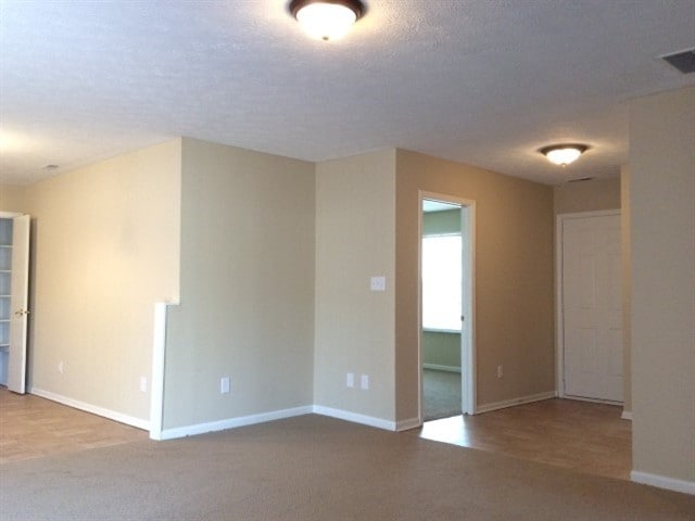 Building Photo - 2808 Crosscreek Cir