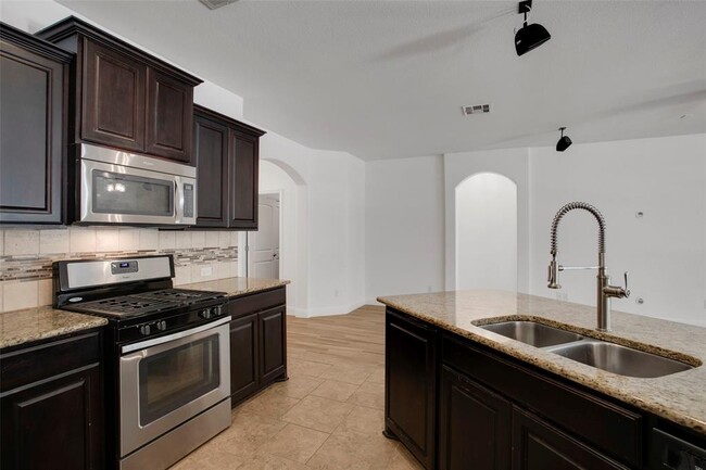 Building Photo - 9501 Bentley Garner Ln